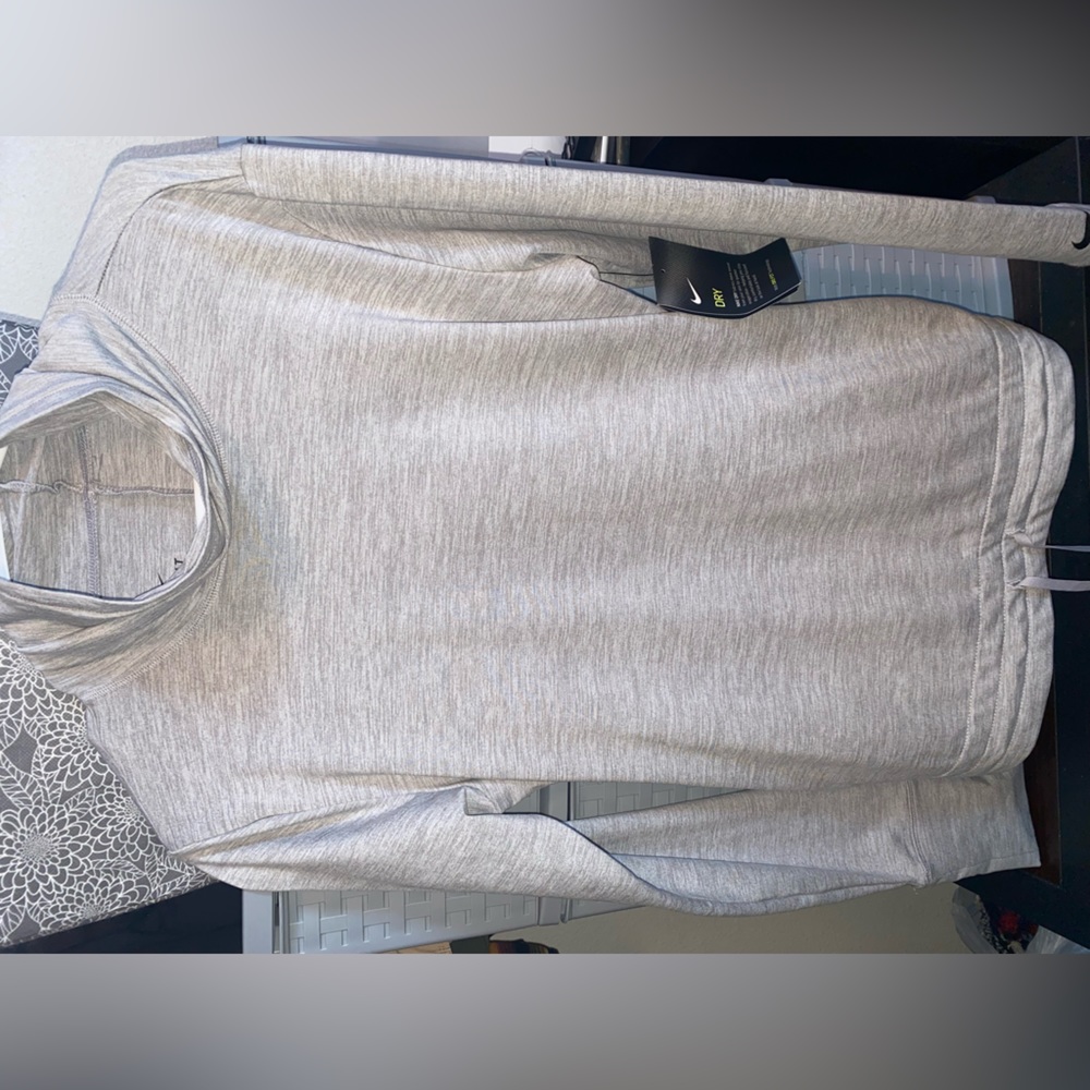 Nike cowlneck BNWT